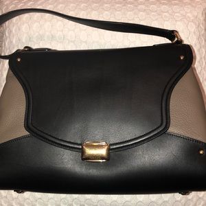 Women’s hang bag